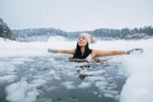 Read more about the article Cold Water Immersion – The Evidence Behind the Chill